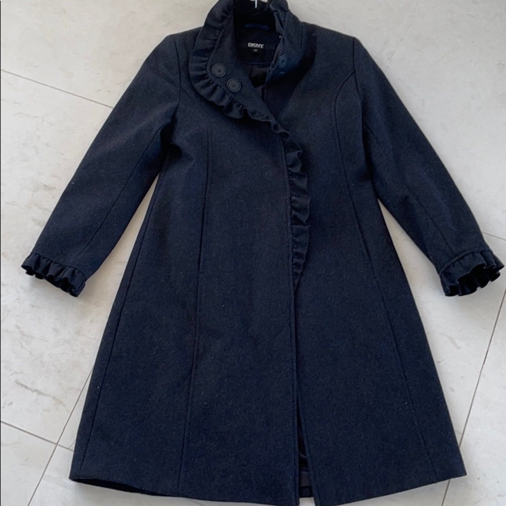 Nice like new coat !